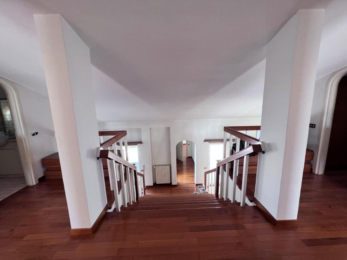 Villa Luxury Roma Marco Simone Екстериор снимка