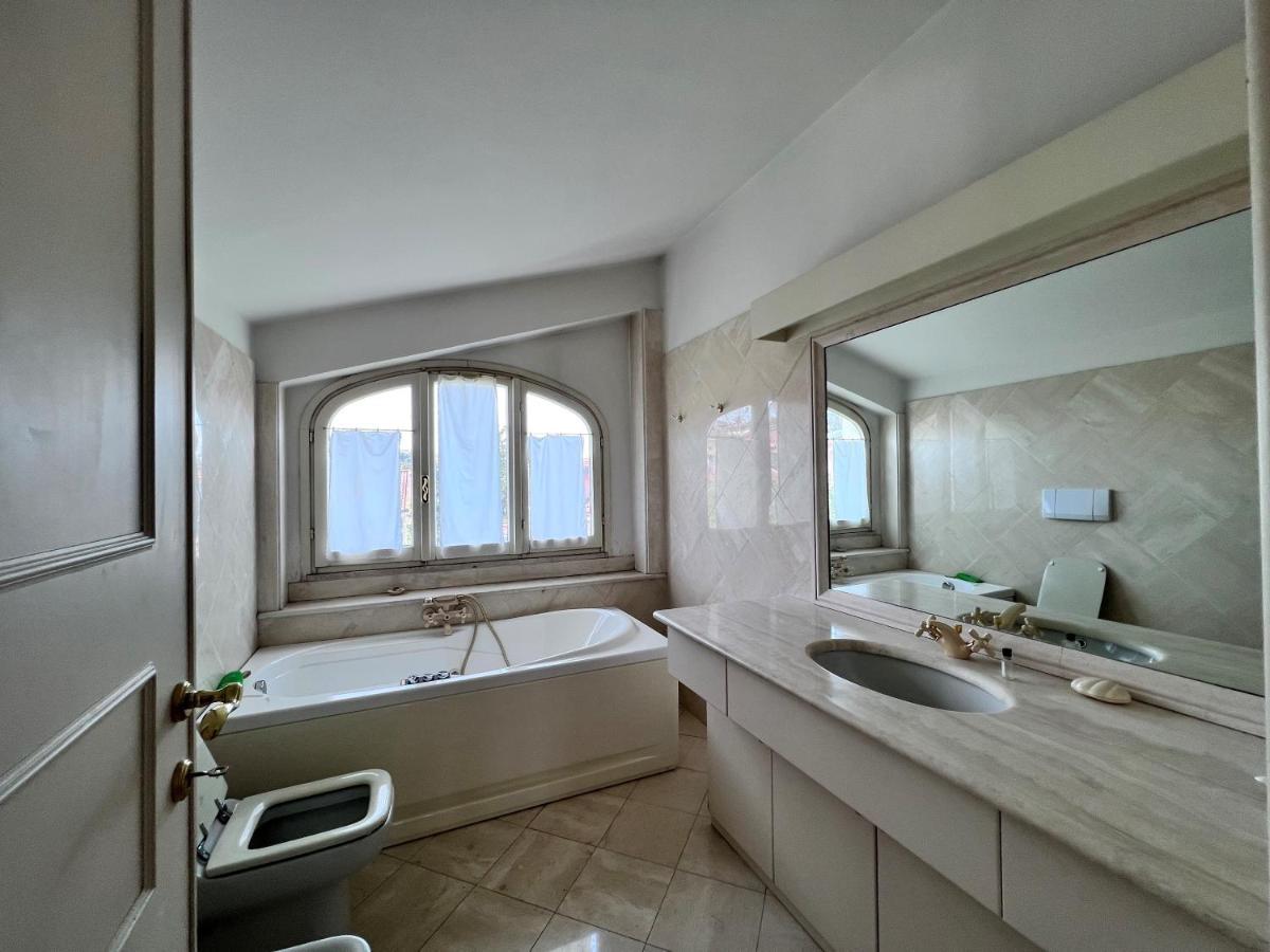 Villa Luxury Roma Marco Simone Екстериор снимка